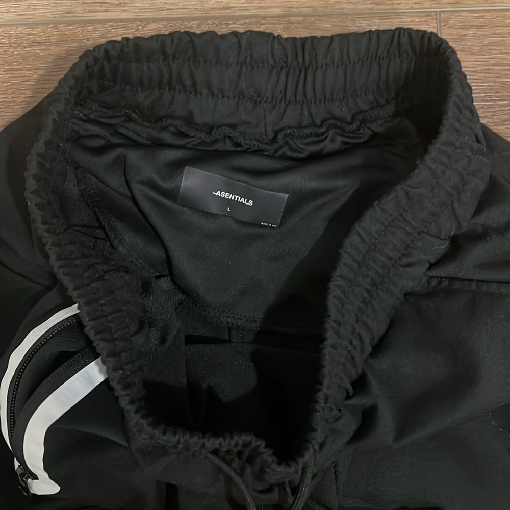 Men’s Asentials Black Joggers Large - Picture 4 of 4